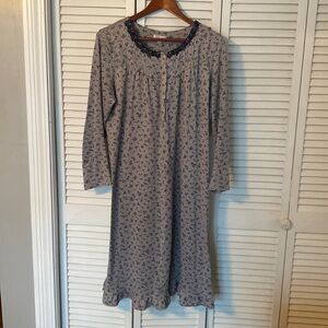 Secret Treasures Ladies Cozy Soft Gray with Blue flowers Nightgown Size Large
